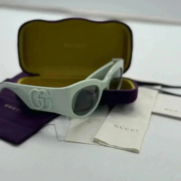 BNWT GUCCI Sunglasses 😎 - Picture 9 of 10
